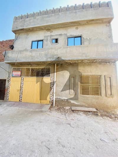 ایم اے جناح روڈ ملتان میں 2 کمروں کا 5 مرلہ زیریں پورشن 20.0 ہزار میں کرایہ پر دستیاب ہے۔