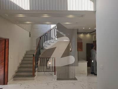 بش ایگزیکٹو ولاز ملتان میں 2 کمروں کا 5 مرلہ بالائی پورشن 40.0 ہزار میں کرایہ پر دستیاب ہے۔