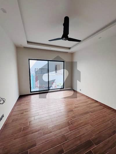 پارک ویو۔ بلاک بی پارک ویو سٹی,اسلام آباد میں 3 کمروں کا 10 مرلہ مکان 1.4 لاکھ میں کرایہ پر دستیاب ہے۔