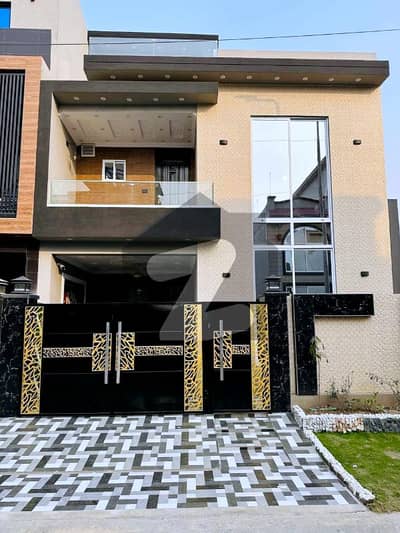 Modern 5 Marla Brand New House For Sale In Tulip Overseas Block of Park View City Lahore