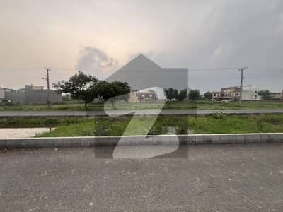 NASHEMAN-E-IQBAL 150 FT WIDE ROAD SAMI COMMERCIAL PLOT IS AVAILABLE FOR SALE