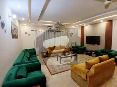 ڈی ایچ اے فیز 4 ڈیفنس (ڈی ایچ اے),لاہور میں 6 کمروں کا 1 کنال مکان 8.5 کروڑ میں برائے فروخت۔