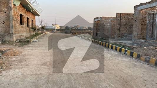 ڈی - 14 اسلام آباد میں 6 مرلہ رہائشی پلاٹ 42.0 لاکھ میں برائے فروخت۔