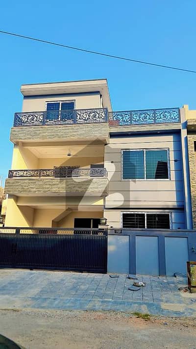 جی ۔ 15/1 جی ۔ 15,اسلام آباد میں 8 کمروں کا 8 مرلہ مکان 4.25 کروڑ میں برائے فروخت۔