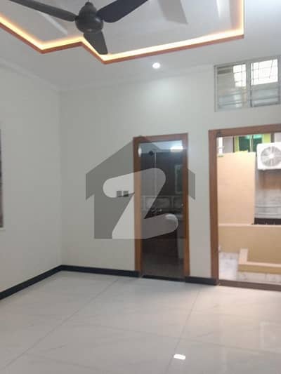 ائیرپورٹ ہاؤسنگ سوسائٹی راولپنڈی میں 4 کمروں کا 5 مرلہ مکان 2.2 کروڑ میں برائے فروخت۔