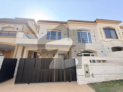 Beautiful elegant 10marla brand new house available for sale main boulevard road