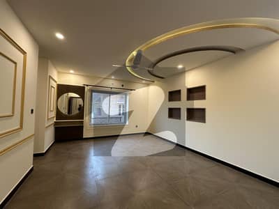 01 kanal Brand New Luxury House For Sale