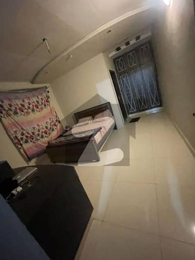 علامہ اقبال ٹاؤن لاہور میں 5 کمروں کا 10 مرلہ مکان 1.7 لاکھ میں کرایہ پر دستیاب ہے۔