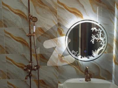 Prime Location 3 Marla House For sale In Model City 1