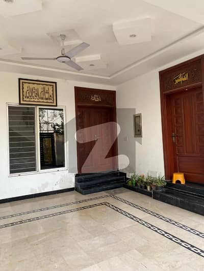 12 marla upper portion available for rent