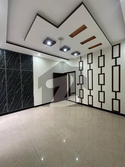 ملٹری اکاؤنٹس ہاؤسنگ سوسائٹی لاہور میں 5 کمروں کا 8 مرلہ مکان 1.32 لاکھ میں کرایہ پر دستیاب ہے۔