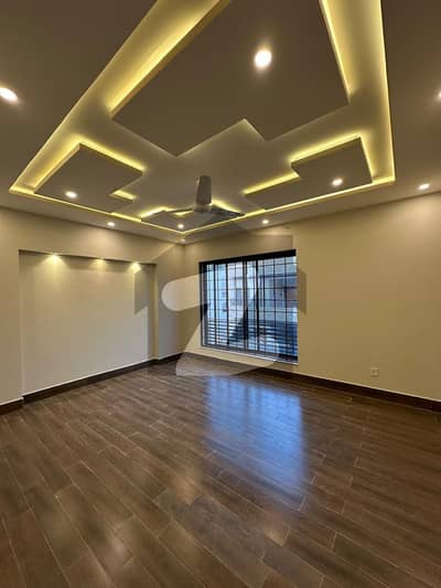 ڈی ۔ 12/1 ڈی ۔ 12,اسلام آباد میں 4 کمروں کا 5 مرلہ مکان 1.9 لاکھ میں کرایہ پر دستیاب ہے۔