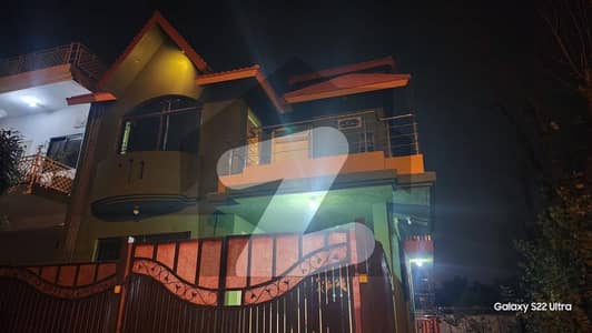 جی ۔ 11 اسلام آباد میں 5 کمروں کا 5 مرلہ مکان 5.0 کروڑ میں برائے فروخت۔