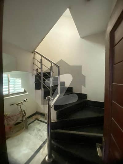 پاکستان ٹاؤن - فیز 1 پاکستان ٹاؤن,اسلام آباد میں 4 کمروں کا 6 مرلہ مکان 2.85 کروڑ میں برائے فروخت۔ پاکستان ٹاؤن - فیز 1 پاکستان ٹاؤن,اسلام آباد میں 4 کمروں کا 6 مرلہ مکان 2.85 کروڑ میں برائے فروخت۔