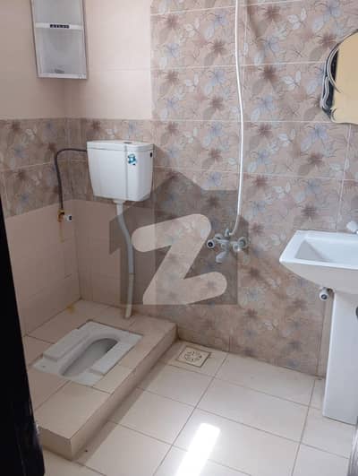 صائمہ پریزیڈنسی ملیر کنٹونمنٹ,کینٹ,کراچی میں 3 کمروں کا 7 مرلہ فلیٹ 80.0 ہزار میں کرایہ پر دستیاب ہے۔