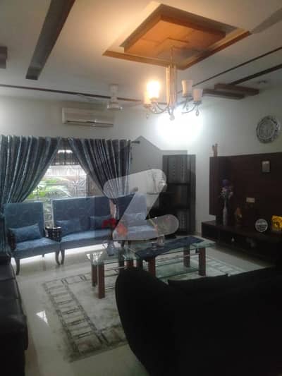 ڈی ایچ اے فیز 5 - بلاک ایل فیز 5,ڈیفنس (ڈی ایچ اے),لاہور میں 2 کمروں کا 1 کنال زیریں پورشن 1.65 لاکھ میں کرایہ پر دستیاب ہے۔