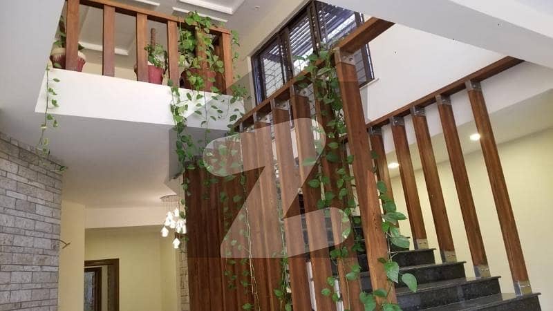 HOUSE FOR RENT IN F-7 HOUSE FOR RENT IN F-7