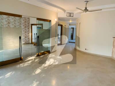 BEAUTIFULL UPPER PORTION FOR RENT IN DHA LAHORE