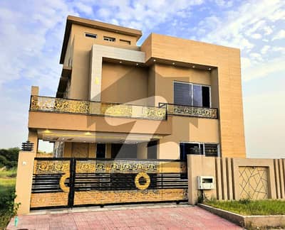 بحریہ ٹاؤن فیز 8 بحریہ ٹاؤن راولپنڈی,راولپنڈی میں 5 کمروں کا 10 مرلہ مکان 3.6 کروڑ میں برائے فروخت۔ بحریہ ٹاؤن فیز 8 بحریہ ٹاؤن راولپنڈی,راولپنڈی میں 5 کمروں کا 10 مرلہ مکان 3.6 کروڑ میں برائے فروخت۔