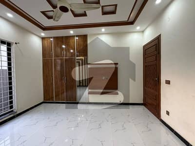5 MARLA LIKE BRAND NEW LUXURY LOWER PORTION FOR RENT IN JINNAH BLOCK BAHRIA TOWN LAHORE
