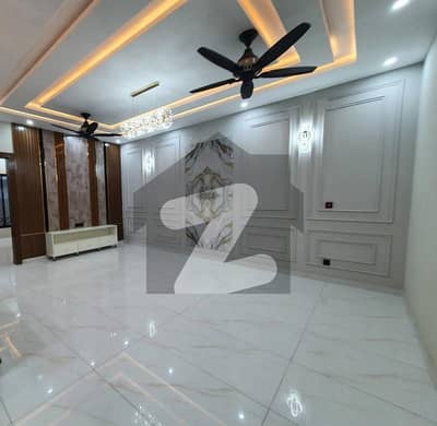 12 Marla Full House Available For Rent In DHA Phase 1