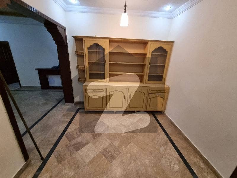 Beautiful Ground Portion Available For Rent Beautiful Ground Portion Available For Rent