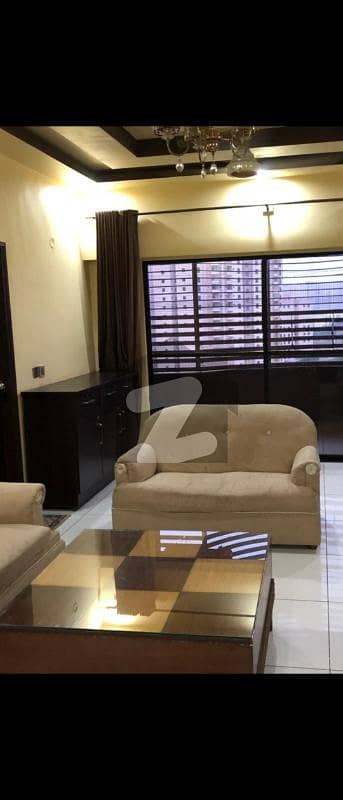 گلستانِ جوہر کراچی میں 3 کمروں کا 8 مرلہ فلیٹ 2.1 کروڑ میں برائے فروخت۔