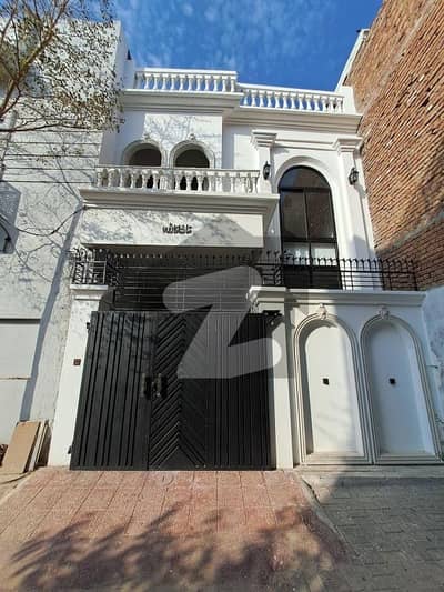 3 Marla luxury double story house for sale Multan public School road near pakur School near Mal town