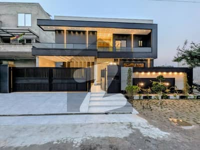 Iconic Ultra-Modern One Kanal Designer Home | Premium Luxury Lifestyle