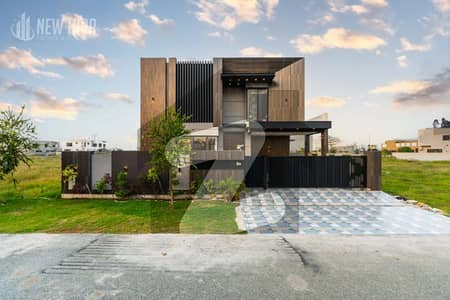 (URGENT SALE OWNER NEEDY) 1 KANAL FULL LUXURIOUS HOUSE FOR SALE AT PRIME LOCATION OF DHA