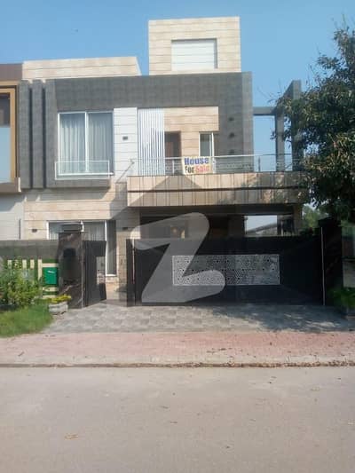 10 Marla Brand new house for sale Hussain Block Bahria town lahore 10 Marla Brand new house for sale Hussain Block Bahria town lahore