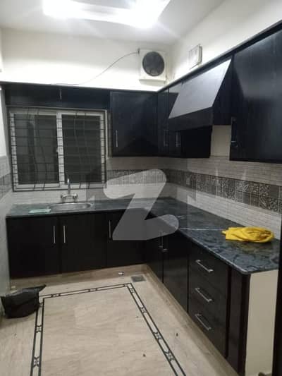 والٹن روڈ لاہور میں 1 کمرے کا 3 مرلہ زیریں پورشن 30.0 ہزار میں کرایہ پر دستیاب ہے۔