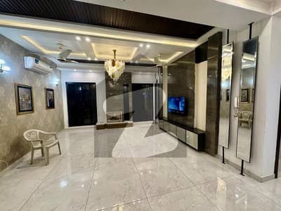 ڈی ایچ اے فیز 6 ڈیفنس (ڈی ایچ اے),لاہور میں 3 کمروں کا 10 مرلہ مکان 5.5 کروڑ میں برائے فروخت۔ ڈی ایچ اے فیز 6 ڈیفنس (ڈی ایچ اے),لاہور میں 3 کمروں کا 10 مرلہ مکان 5.5 کروڑ میں برائے فروخت۔