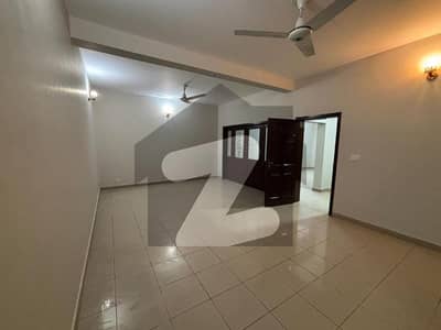 Premium 4 Bed House For Rent In Askari 10 Lahore Near Airport | Servant Quarter | Modern Living