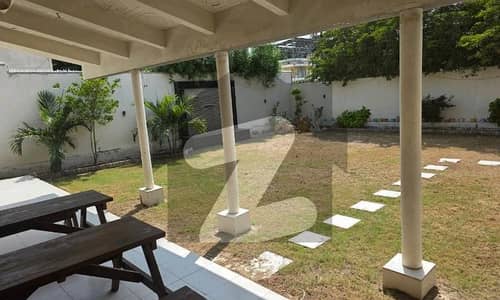 500 Square Yards House Available For Sale In DHA Phase 6