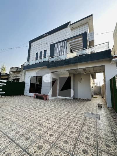 7.5 Marla Full House Available For Rent in Central Park Housing Scheme Lahore