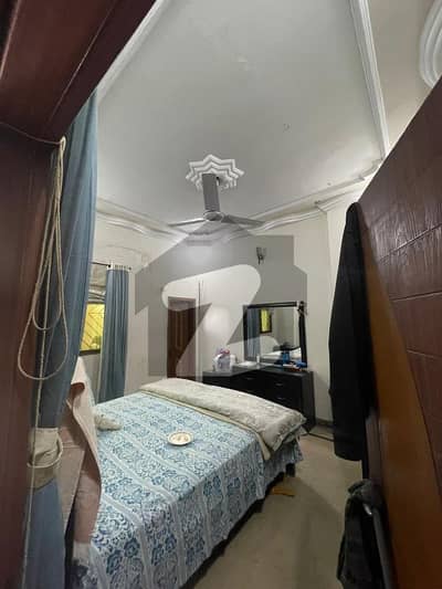 نارتھ ناظم آباد ۔ بلاک ایل نارتھ ناظم آباد,کراچی میں 6 کمروں کا 11 مرلہ مکان 5.5 کروڑ میں برائے فروخت۔