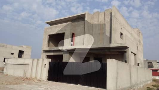 ڈی ایچ اے ڈیفینس ملتان میں 6 کمروں کا 1 کنال مکان 3.0 کروڑ میں برائے فروخت۔