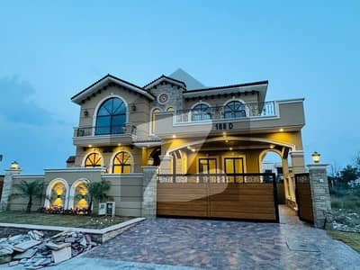 ایف ۔ 7 اسلام آباد میں 7 کمروں کا 1 کنال مکان 14.0 لاکھ میں کرایہ پر دستیاب ہے۔