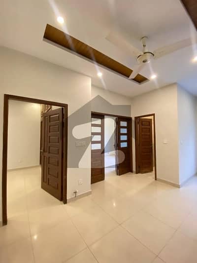 ڈی ۔ 12 اسلام آباد میں 4 کمروں کا 4 مرلہ مکان 1.3 لاکھ میں کرایہ پر دستیاب ہے۔