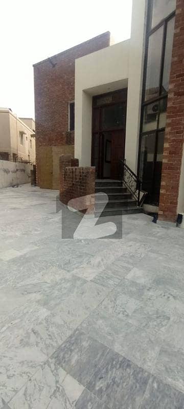 DOUBLE UNIT WITH BASEMENT 2-KANAL ELEGANT AND FULLY MAINTAINED SUPER HOT LOCATED BUNGALOW IS AVAILABLE FOR RESIDENTIAL AND SEMI-COMMERCIAL LIKE SILENT OFFICE FOR HOSTEL.