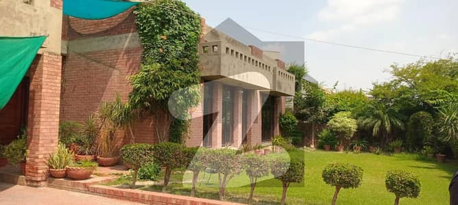 لبرٹی مارکیٹ گلبرگ,لاہور میں 10 کمروں کا 7 کنال مکان 15.4 ارب میں برائے فروخت۔