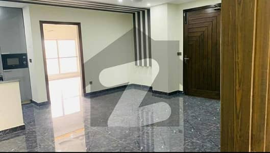 Modern 2 Bed Flat For Rent