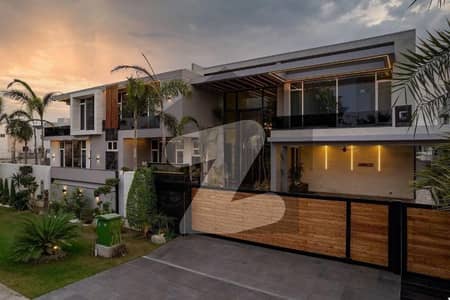 ڈی ایچ اے فیز 6 - بلاک کے فیز 6,ڈیفنس (ڈی ایچ اے),لاہور میں 7 کمروں کا 2 کنال مکان 29.5 کروڑ میں برائے فروخت۔