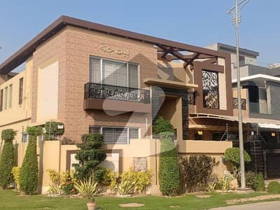 1 KANAL LIKE BRAND NEW FULL HOUSE FOR RENT NEAR DHA PHASE 8
