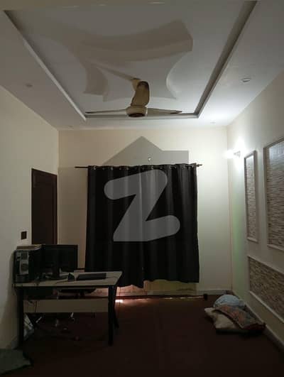 4 Marla Beautiful Full House On Rent In Nawab Town E Block At Pine Avenue Road Hot &Amp; Prime Location