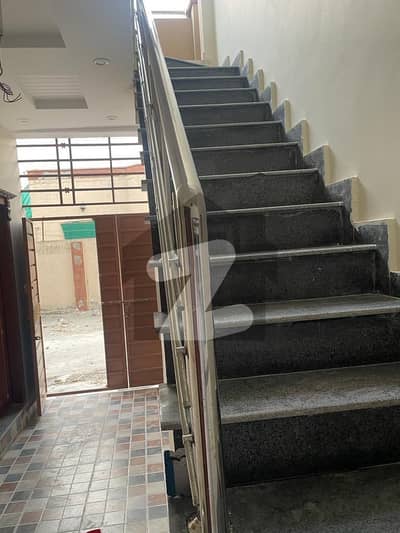 نواب ٹاؤن - بلاک ڈی نواب ٹاؤن,لاہور میں 3 کمروں کا 3 مرلہ مکان 1.5 کروڑ میں برائے فروخت۔