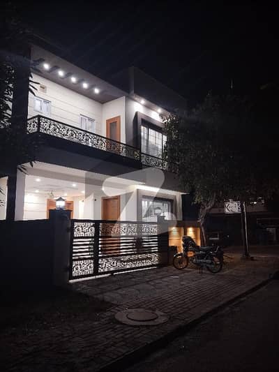 بحریہ انکلیو - سیکٹر جی بحریہ انکلیو,بحریہ ٹاؤن,اسلام آباد میں 2 کمروں کا 8 مرلہ زیریں پورشن 70.0 ہزار میں کرایہ پر دستیاب ہے۔