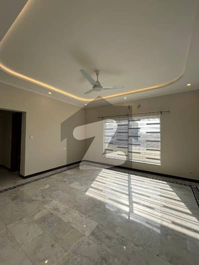 1 Kanal Brand New Upper Portion Available Rent In G14
