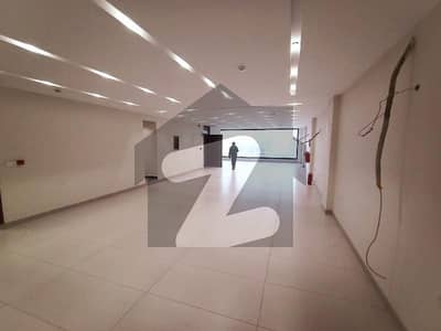 ڈی ایچ اے فیز 6 ڈیفنس (ڈی ایچ اے),لاہور میں 8 مرلہ دفتر 2.7 لاکھ میں کرایہ پر دستیاب ہے۔